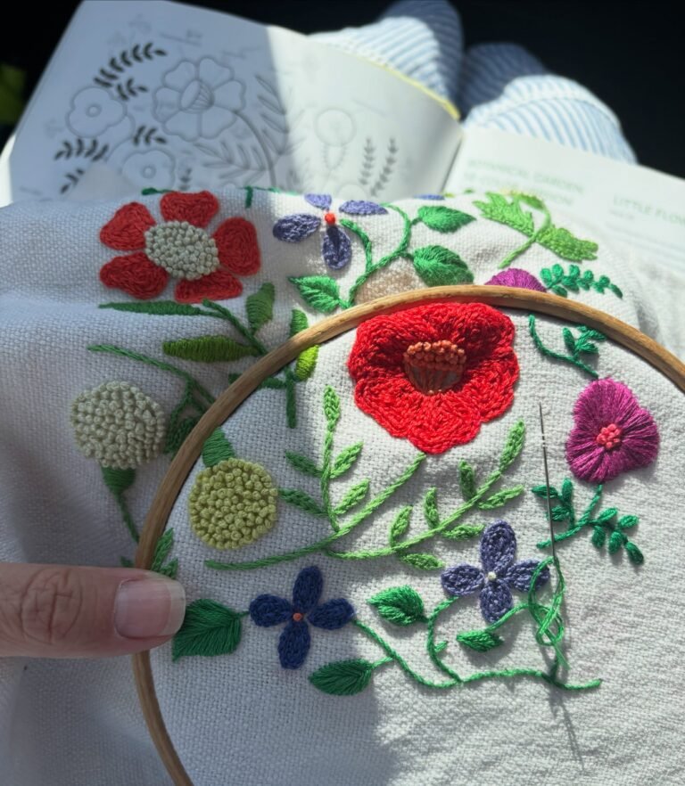 Instagram post from paloma_stitch. This post is in position 6.