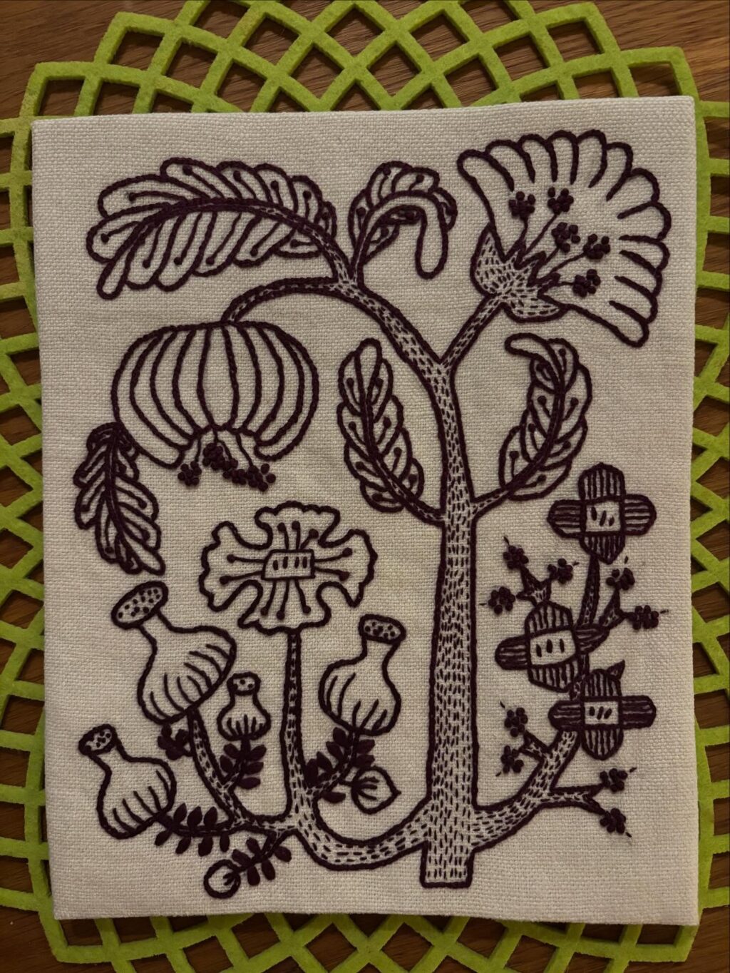 Instagram post from paloma_stitch. This post is in position 0.