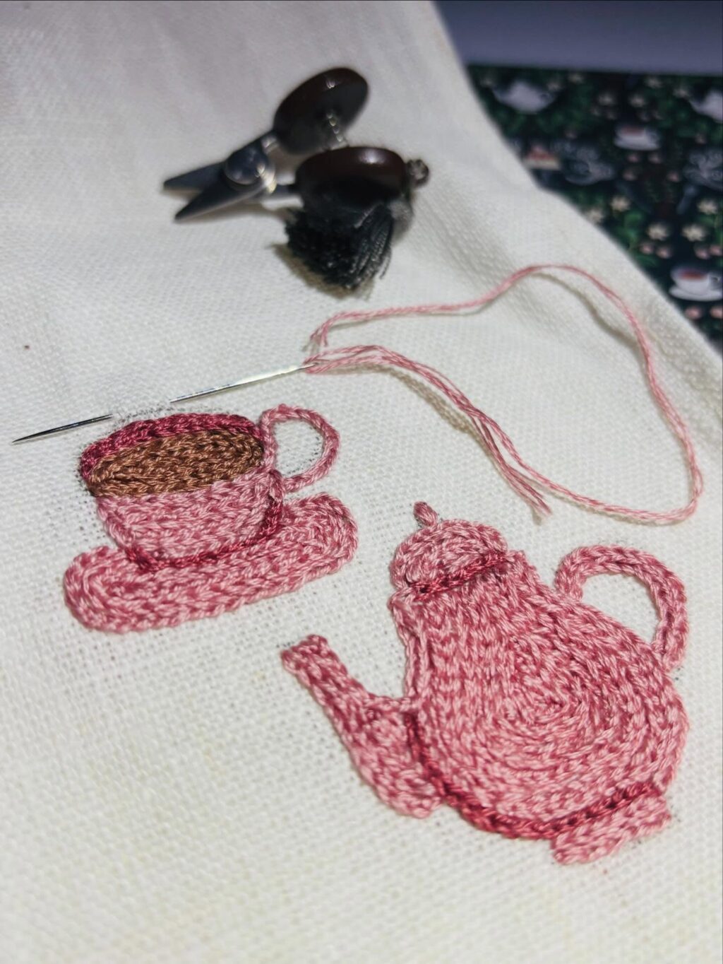 Instagram post from paloma_stitch. This post is in position 0.